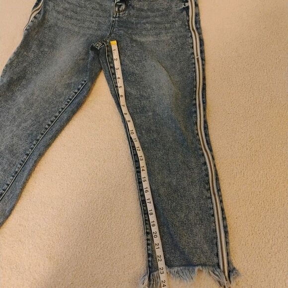 Side Zipper Jeans  Cut Off Fringe Hippie Hipster Boho Women's Size 4 - Picture 8 of 10